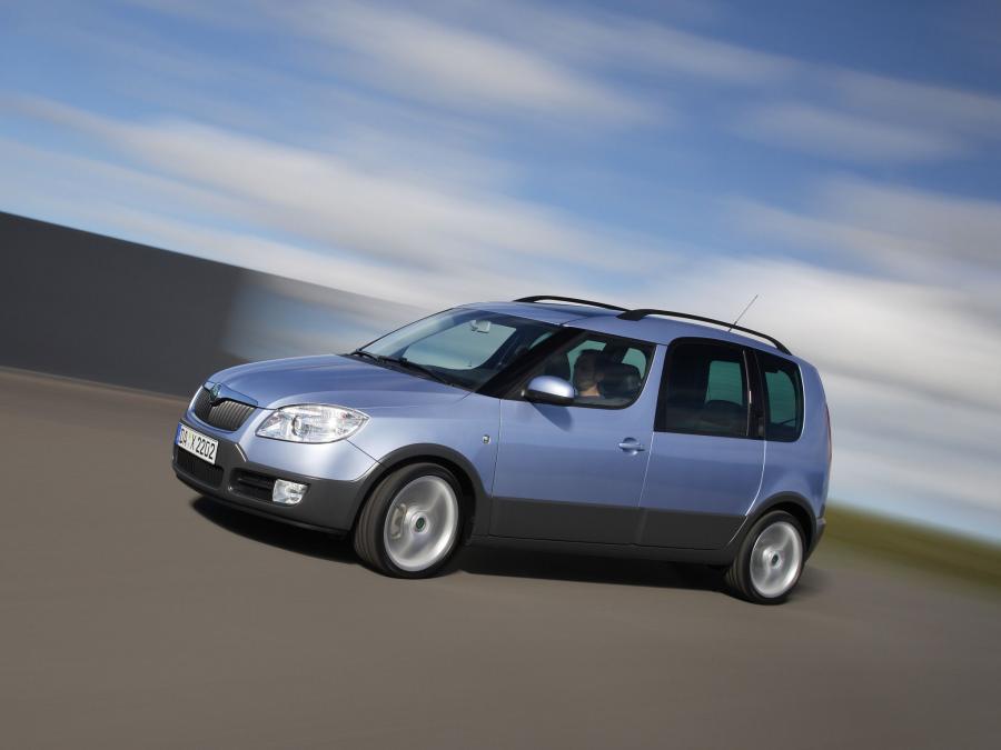  Skoda Roomster Scout 2007 года  (фото 36 из 40)